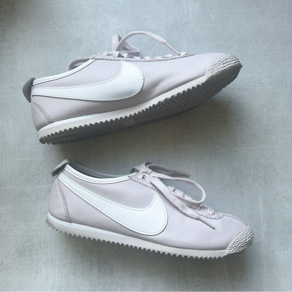 Nike Cortez 72 Womens Leather Sneakers in Venice/White